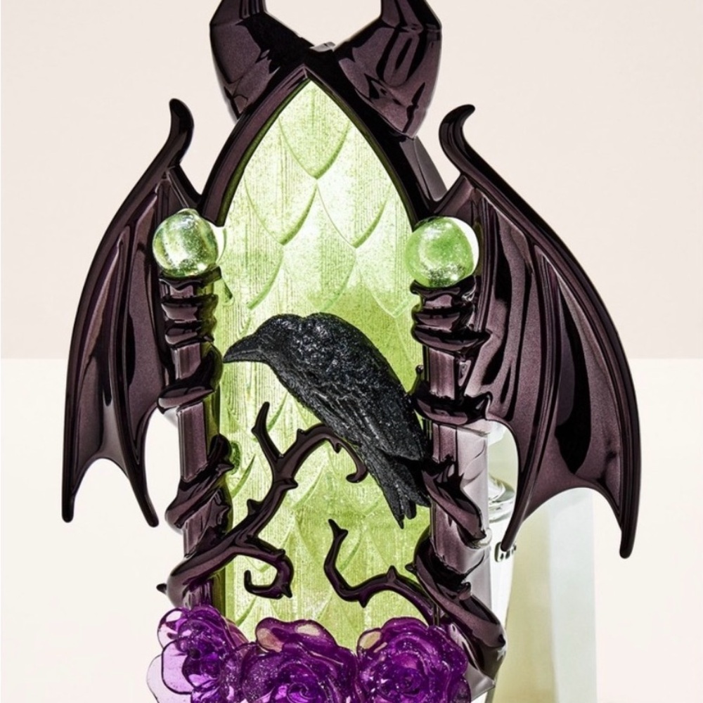 Bath & Body Works Purple & Green Gothic Crow Decorative Accent maleficent plug I